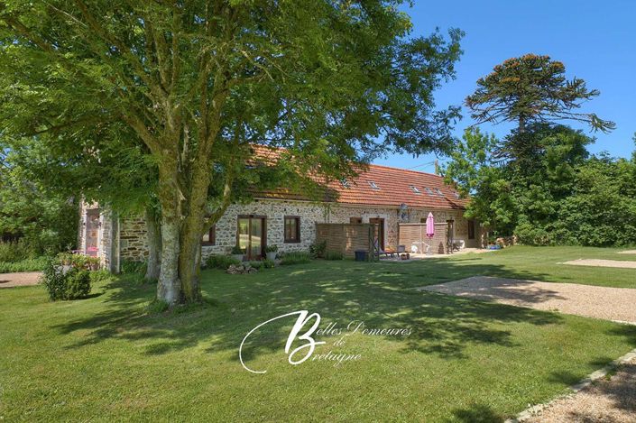 Image No.10-10 Bed Property for sale