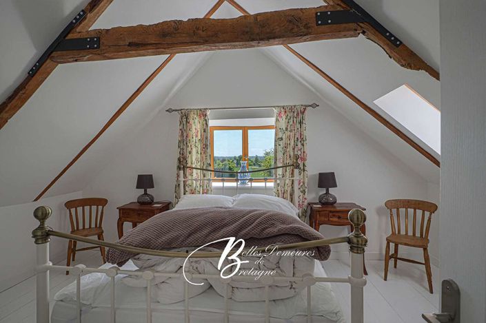 Image No.14-10 Bed Property for sale