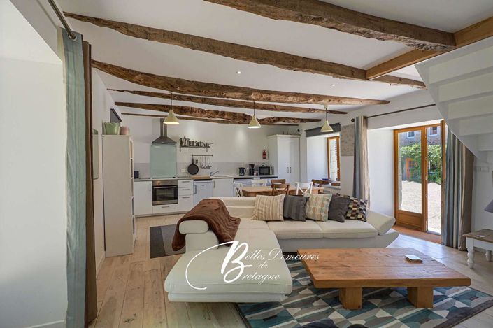 Image No.19-10 Bed Property for sale