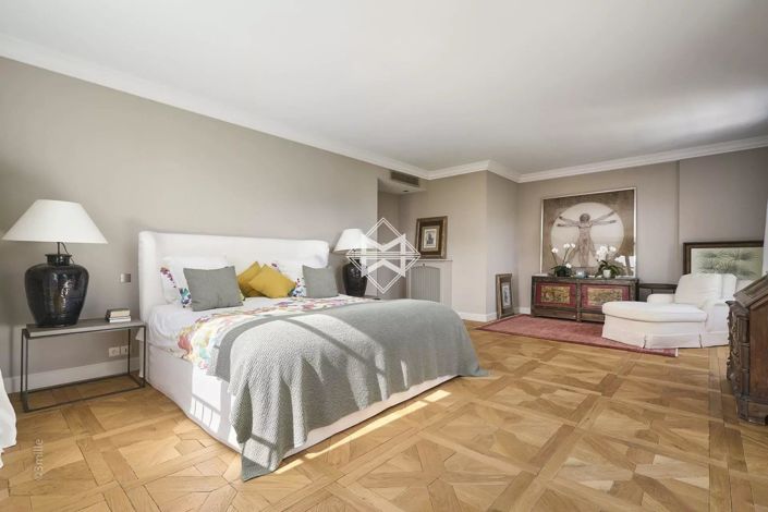 Image No.14-5 Bed House for sale