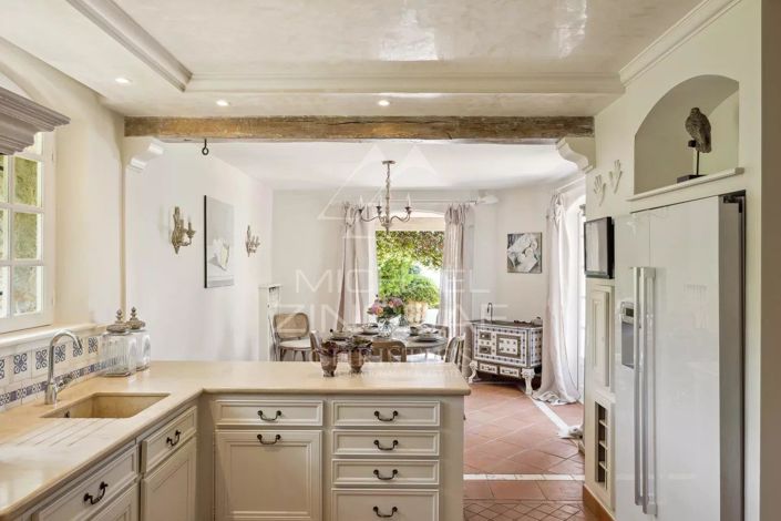 Image No.7-8 Bed House for sale