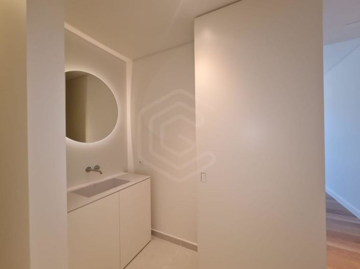 Image No.21-1 Bed Apartment for sale