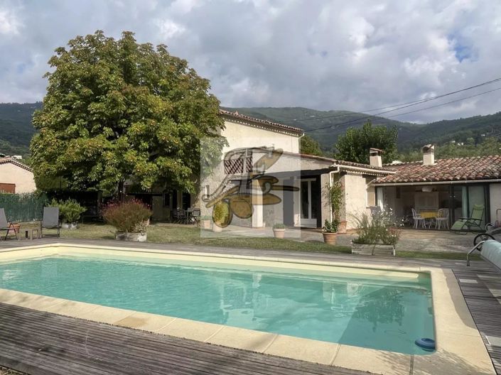 Image No.1-4 Bed House for sale