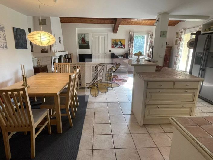 Image No.27-4 Bed House for sale