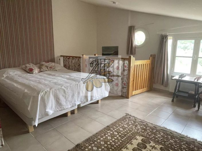 Image No.48-4 Bed House for sale