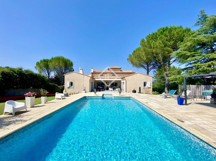 Image No.1-5 Bed House for sale