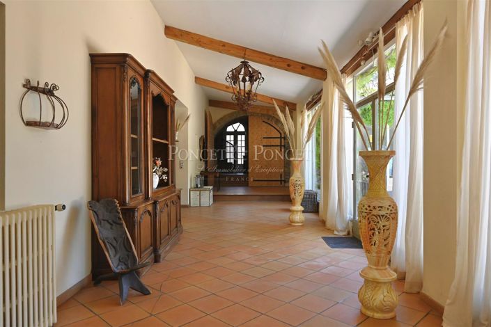 Image No.9-10 Bed House for sale