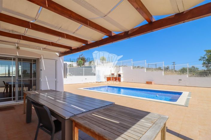 Image No.1-3 Bed House for sale