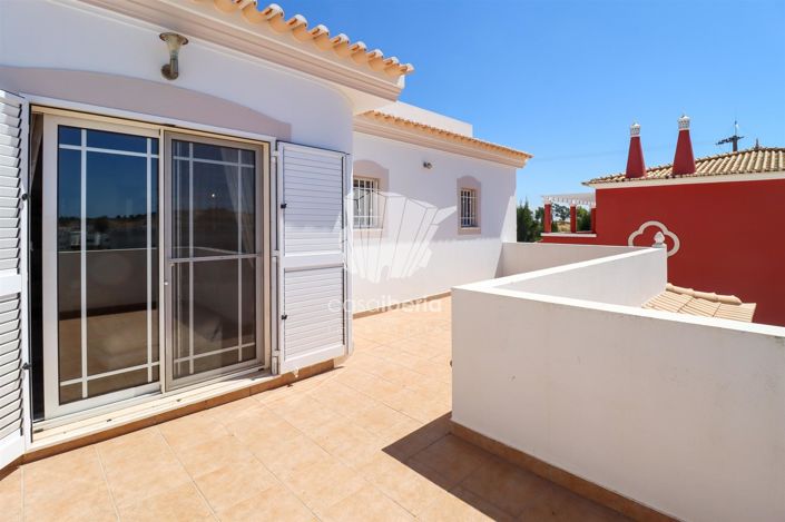 Image No.22-3 Bed House for sale