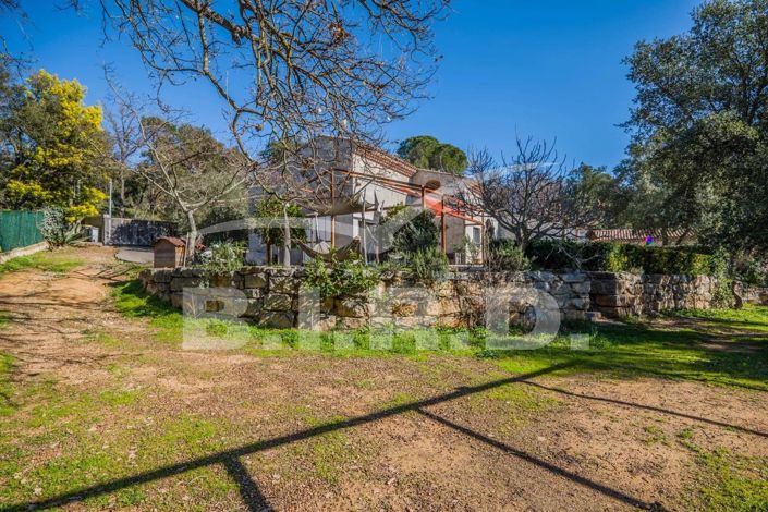 Image No.4-7 Bed House for sale