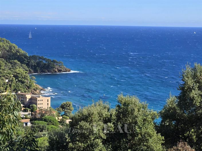 Image No.2-6 Bed House for sale