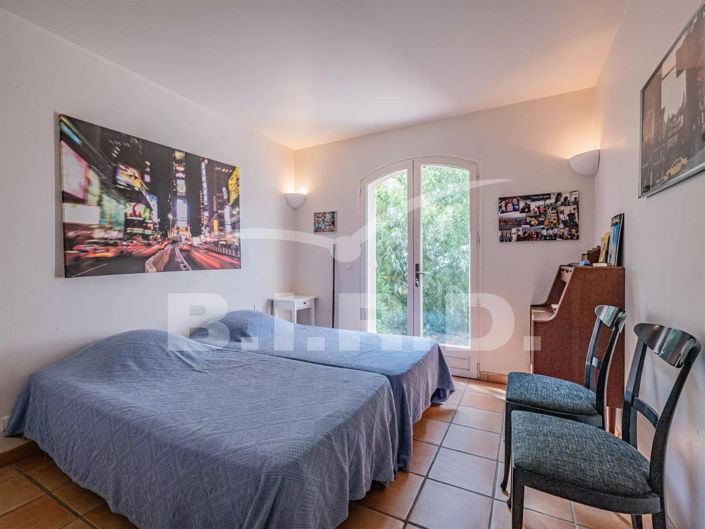 Image No.11-4 Bed House for sale