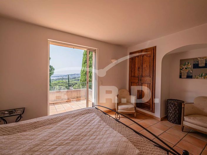 Image No.13-4 Bed House for sale