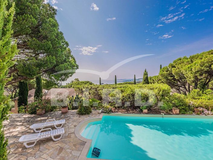 Image No.16-4 Bed House for sale