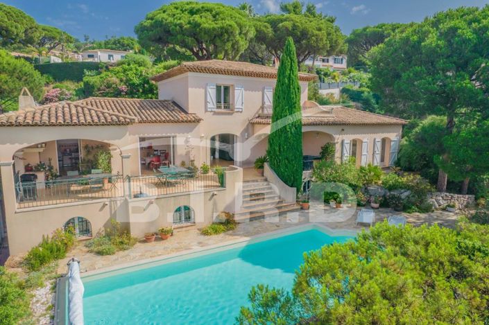 Image No.2-4 Bed House for sale