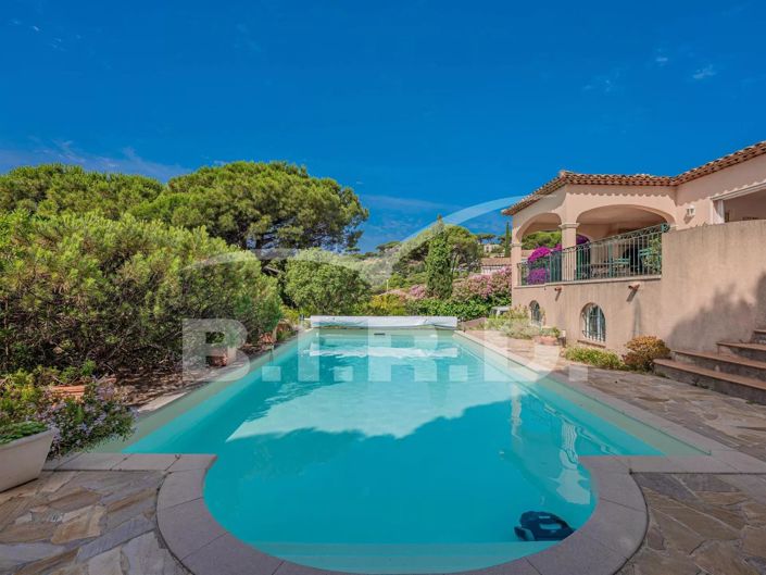 Image No.3-4 Bed House for sale