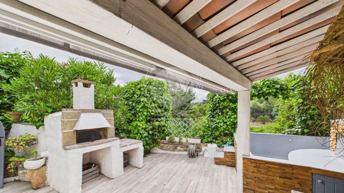 Image No.11-3 Bed House for sale