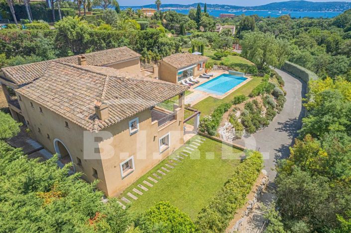 Image No.2-5 Bed House for sale