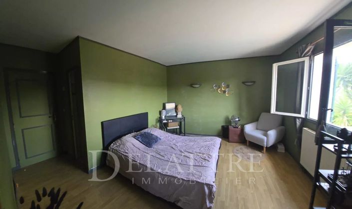 Image No.7-4 Bed House for sale