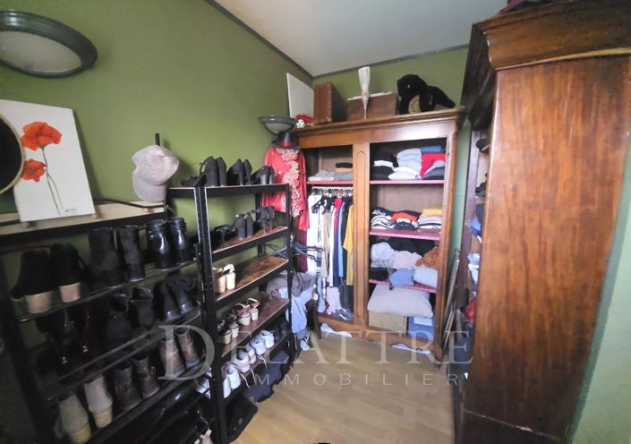 Image No.8-4 Bed House for sale