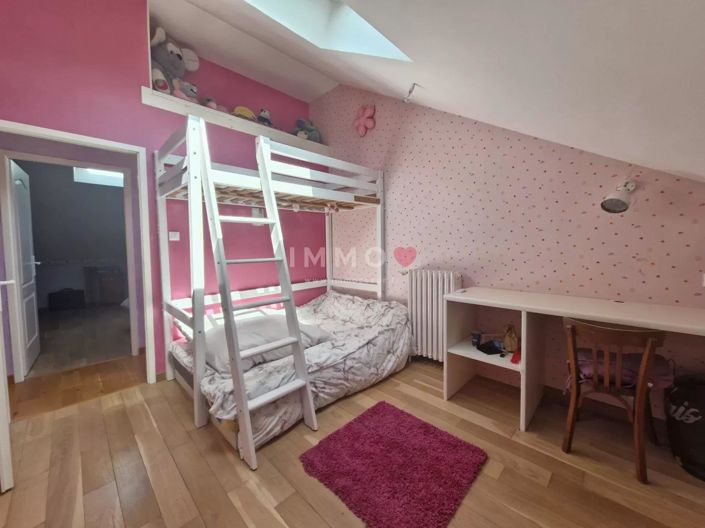 Image No.11-4 Bed House for sale