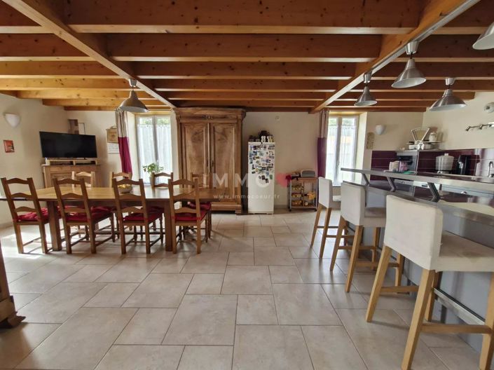 Image No.3-4 Bed House for sale