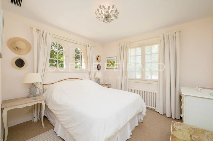 Image No.7-5 Bed House for sale