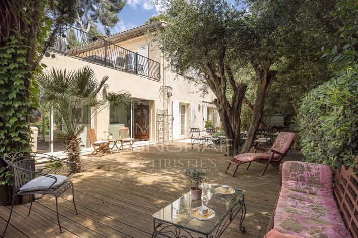 Image No.1-4 Bed House for sale