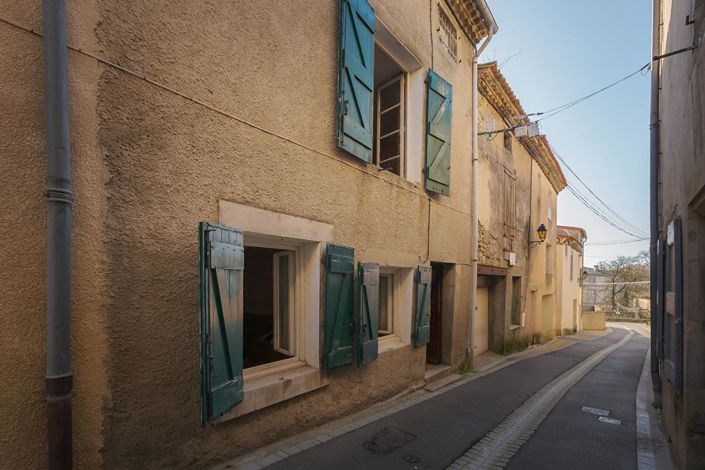 Image No.1-3 Bed House for sale