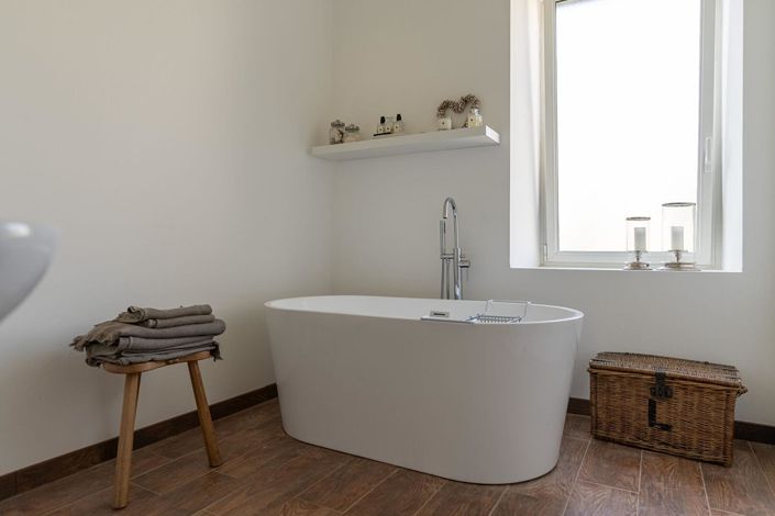 Image No.14-5 Bed House for sale