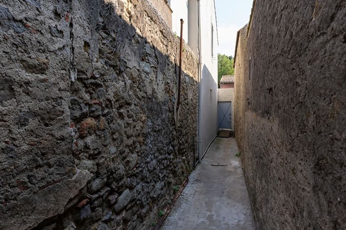 Image No.18-5 Bed House for sale