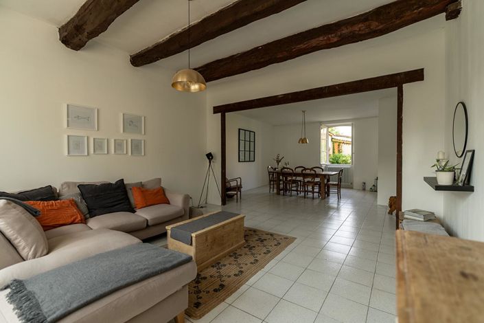 Image No.6-5 Bed House for sale