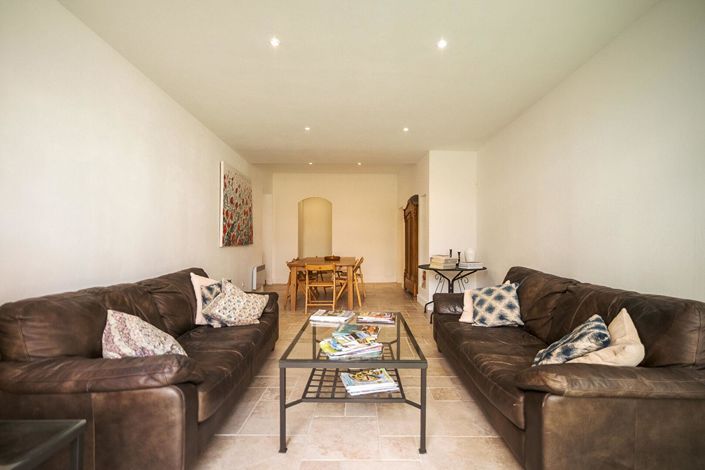 Image No.10-4 Bed House for sale