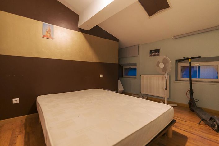 Image No.12-2 Bed Apartment for sale