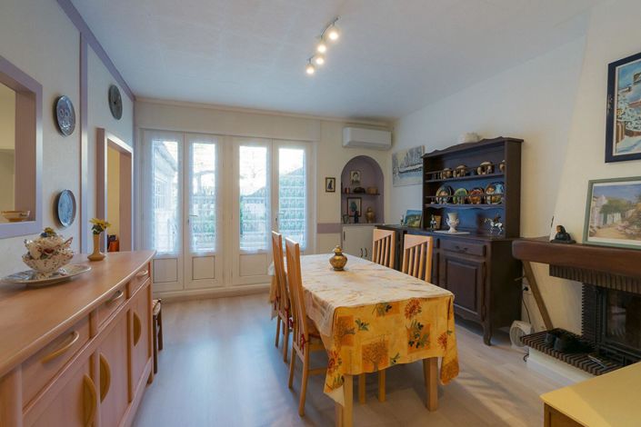 Image No.7-4 Bed House for sale