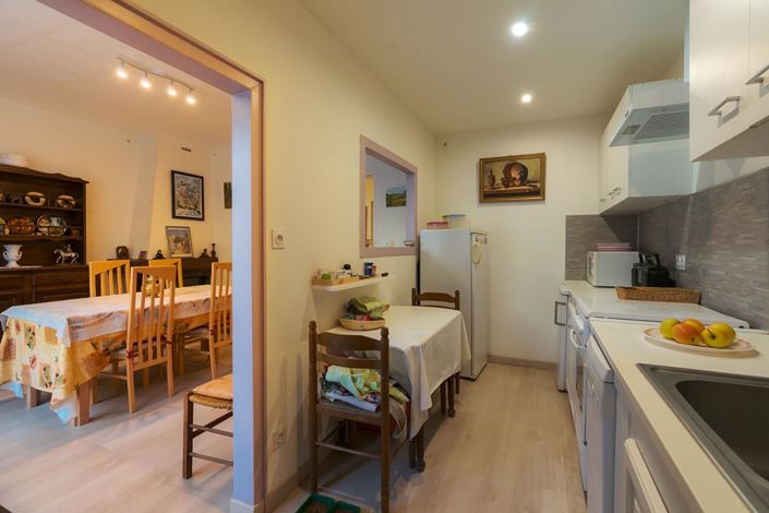 Image No.8-4 Bed House for sale