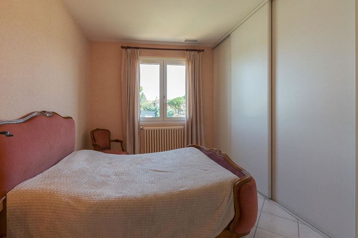 Image No.11-4 Bed House for sale