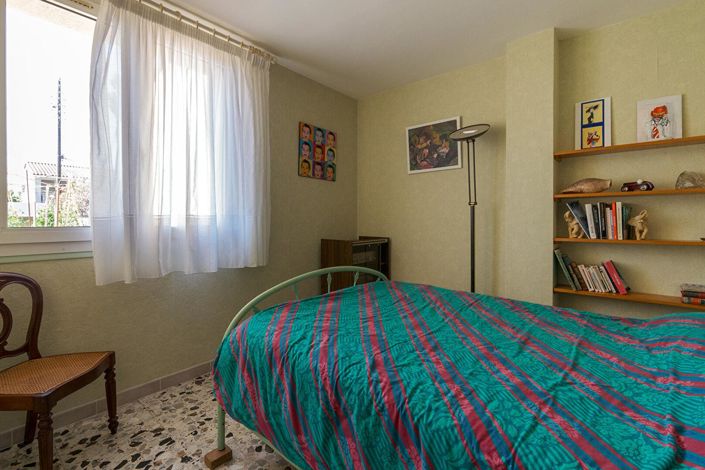 Image No.15-4 Bed House for sale