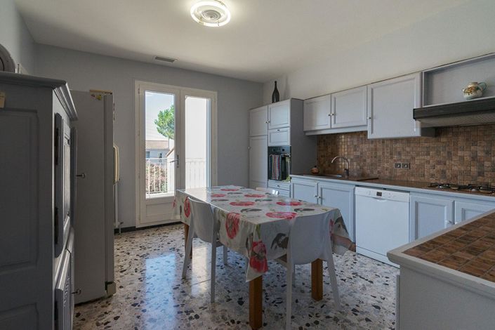 Image No.7-4 Bed House for sale