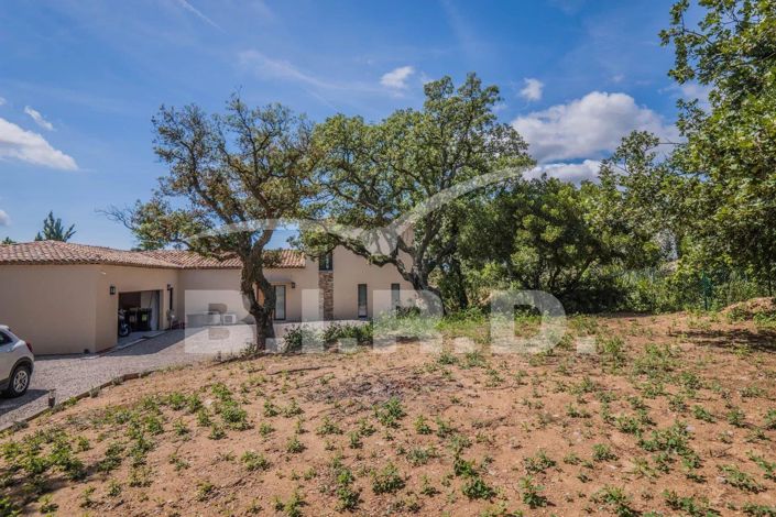 Image No.16-4 Bed House for sale