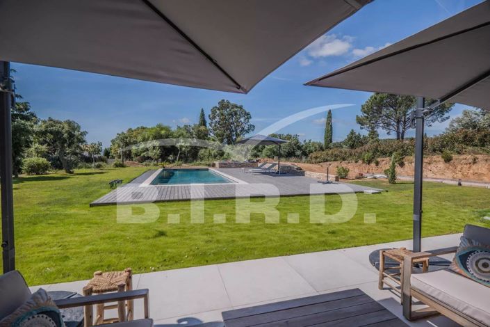 Image No.18-4 Bed House for sale