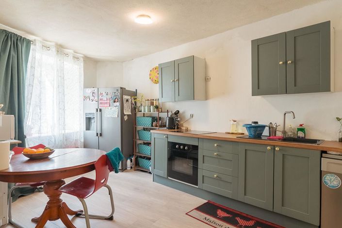 Image No.6-4 Bed House for sale