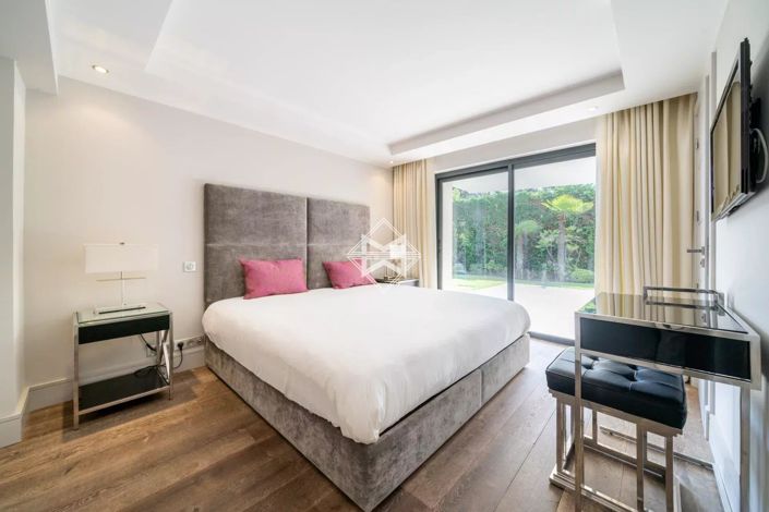 Image No.10-5 Bed House for sale