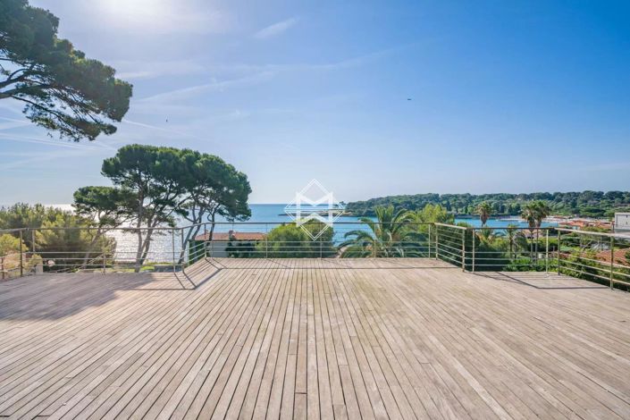 Image No.16-5 Bed House for sale