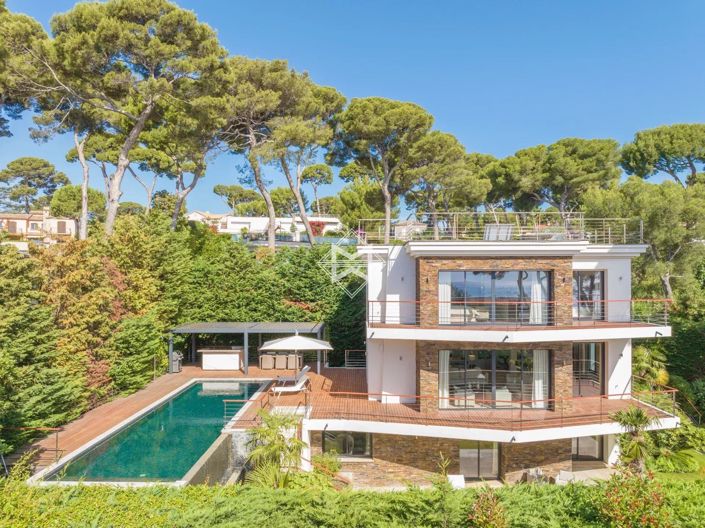 Image No.2-5 Bed House for sale