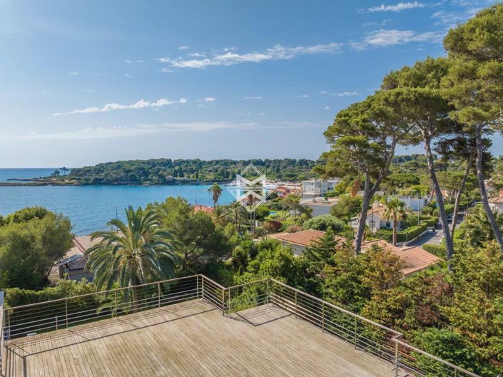 Image No.3-5 Bed House for sale