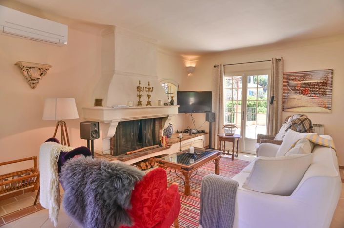 Image No.26-4 Bed House for sale