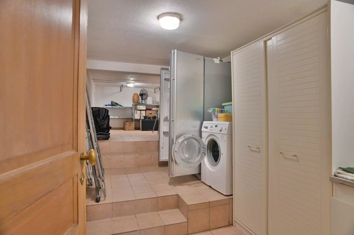 Image No.32-4 Bed House for sale