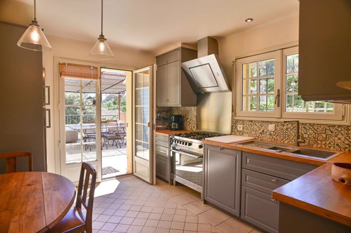 Image No.5-4 Bed House for sale