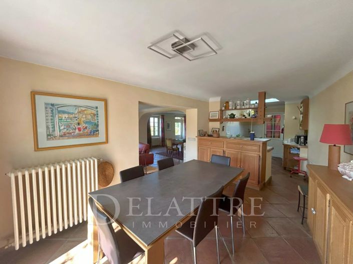 Image No.6-7 Bed House for sale